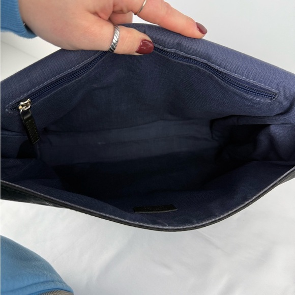 Authentic Salvatore Ferragamo Large Canvas Crossbody Messenger Bag – Black - Picture 10 of 14